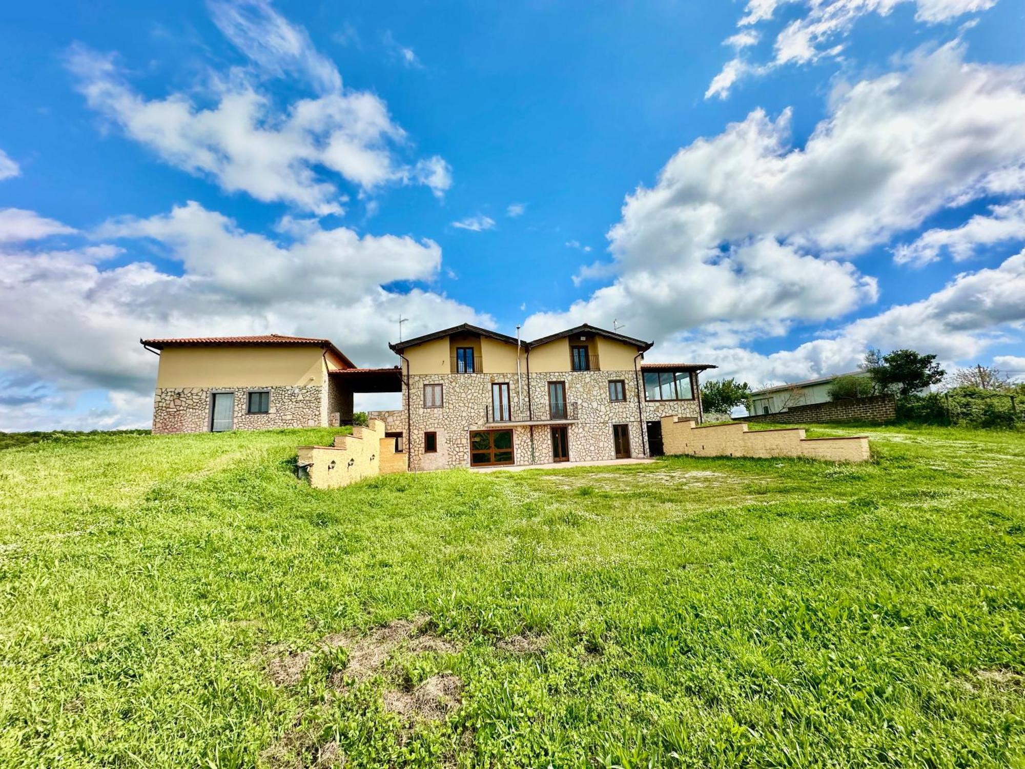 Villa Tuscia Apartments Tuscania Exteriör bild